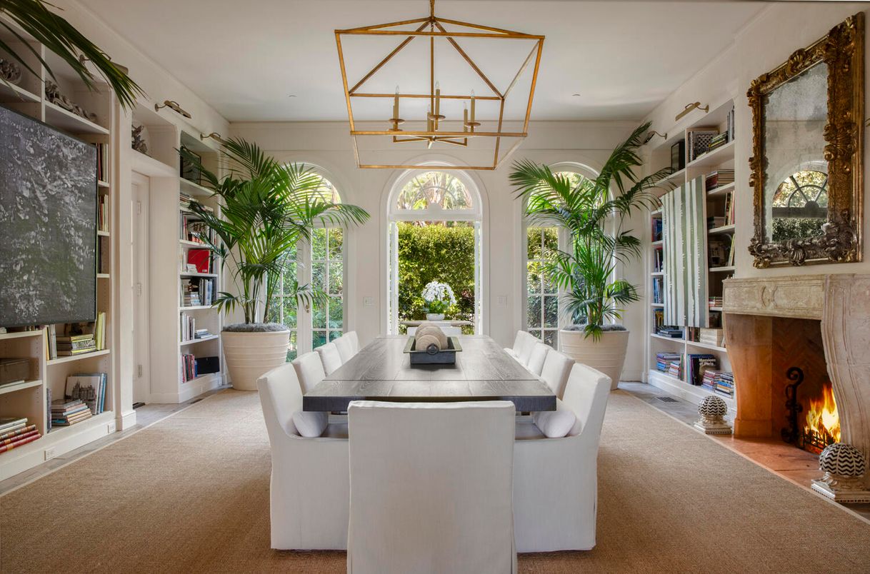 Dining room, Fireplace, Interior, Pendant Lights, Recessed Lighting