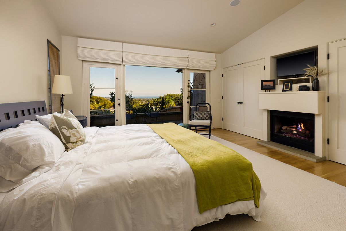 Bedroom, Fireplace, Interior, Recessed Lighting, Wood Texture Flooring