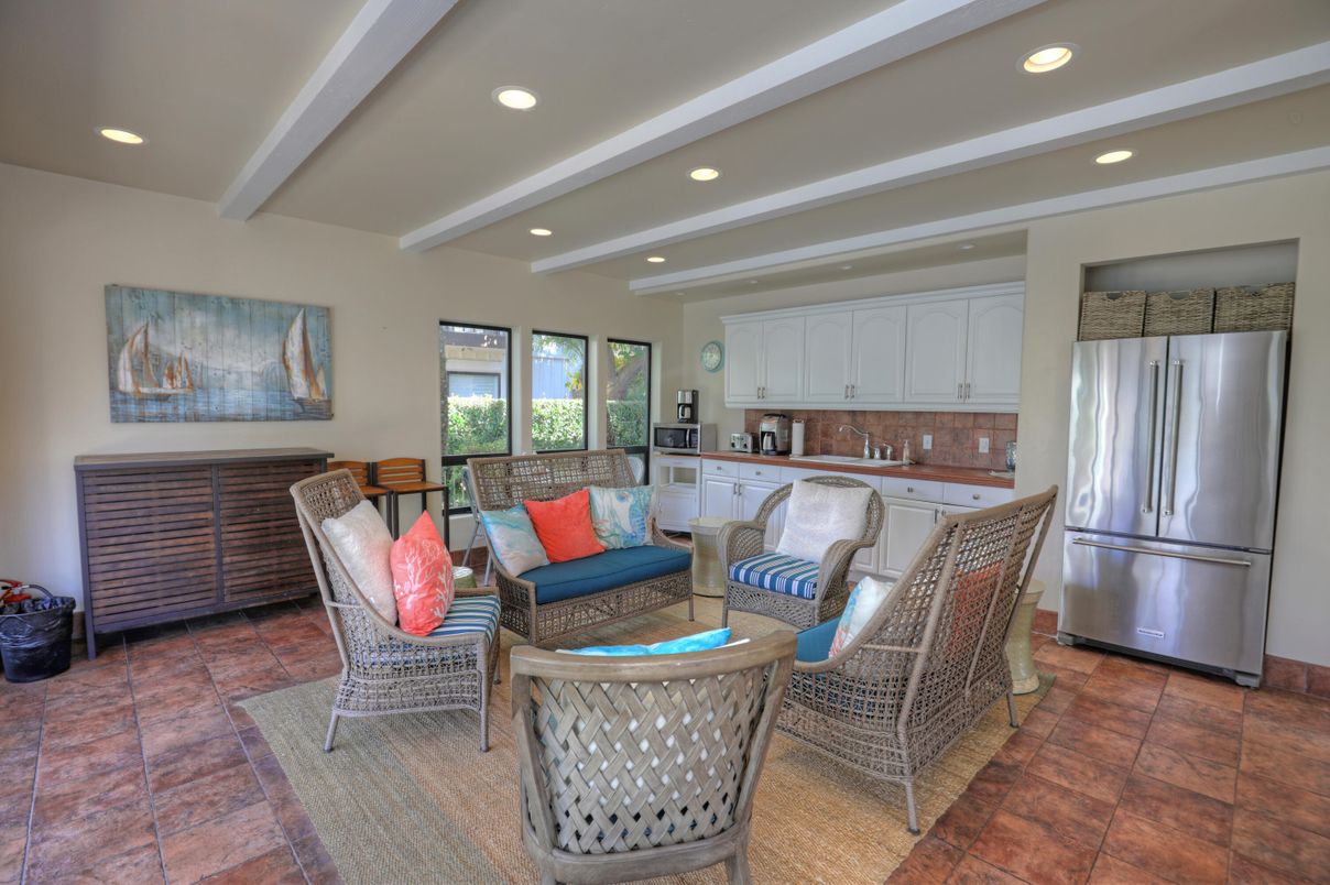 Interior, Kitchen, Living room, Recessed Lighting, Stainless Steel Appliances