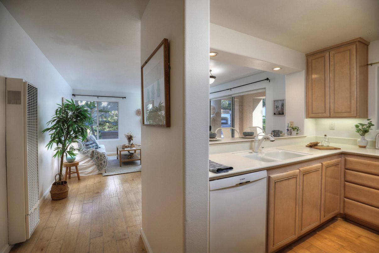 Dining room, Interior, Kitchen, Recessed Lighting, Wood Texture Flooring