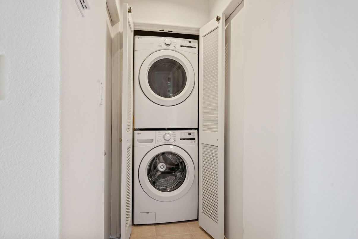 Interior, Utility Closets, Washer