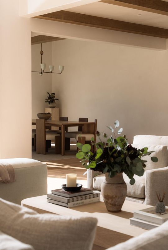 Dining room, Interior