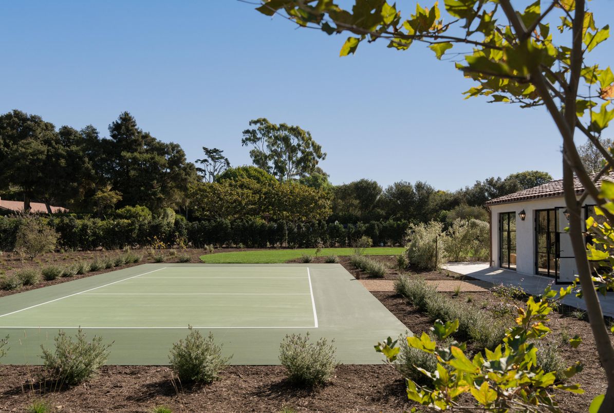 Exterior, Tennis Courts