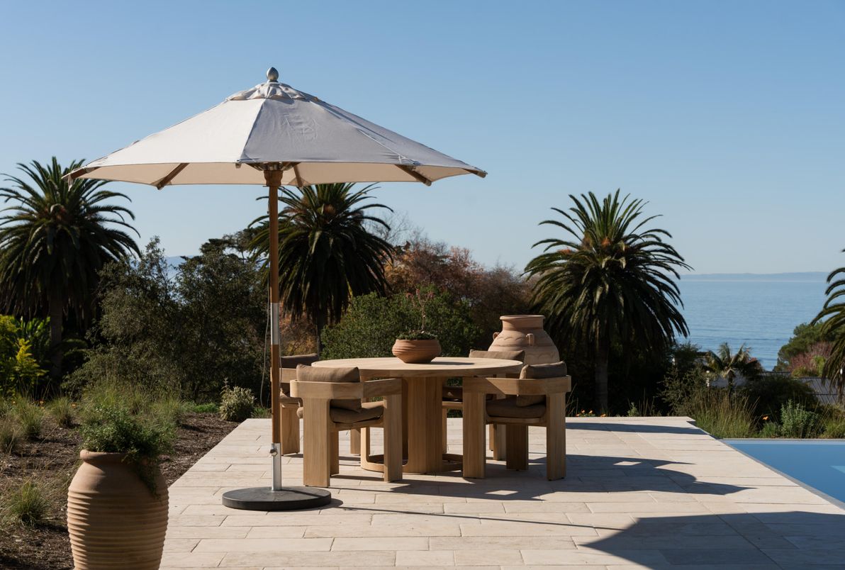 Exterior, Pool, Water