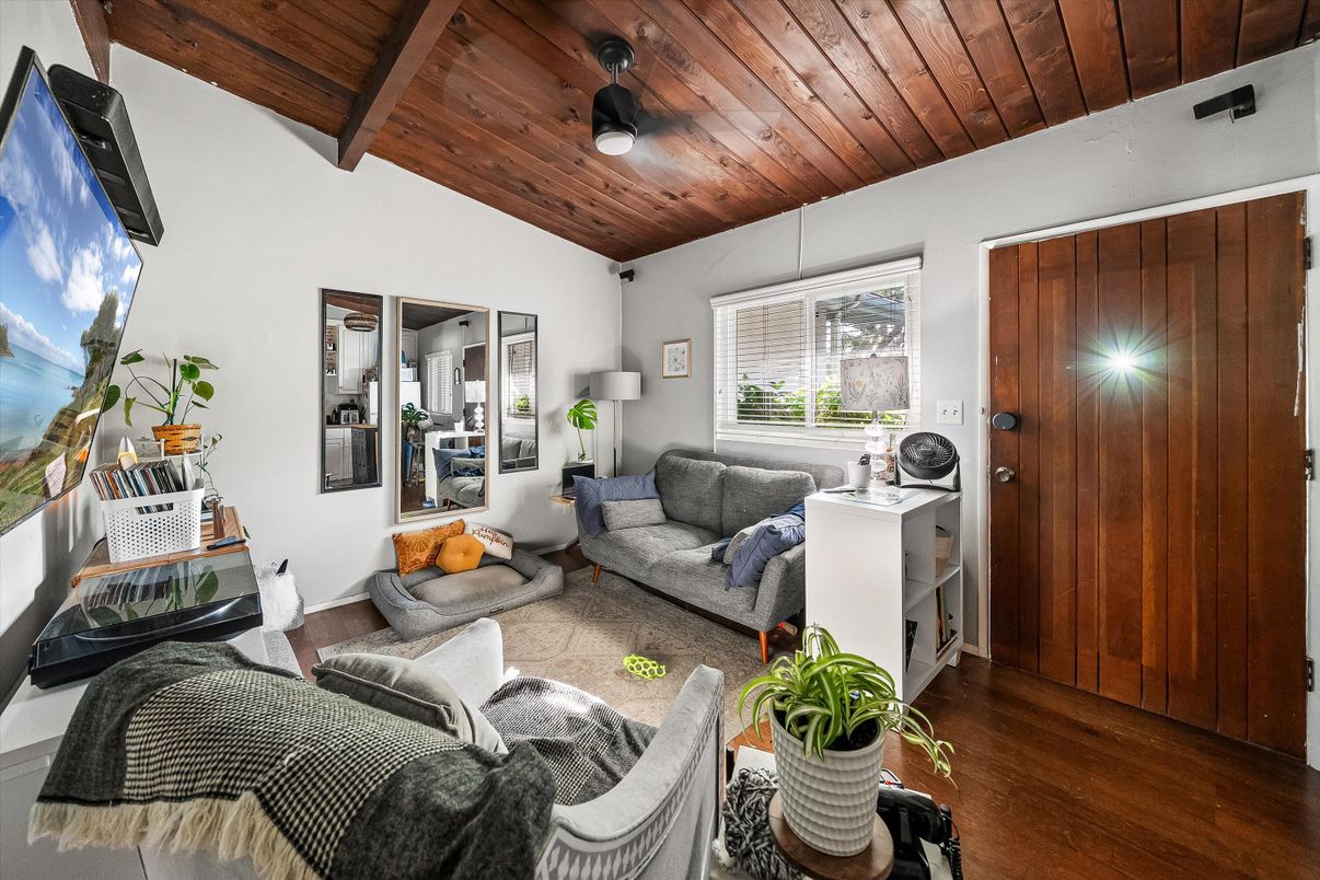 Interior, Living room, Wooden Beams, Wooden Ceilings, Wood Texture Flooring