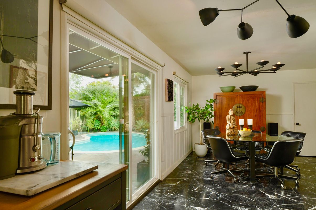 Dining room, Interior, Marble, Pendant Lights