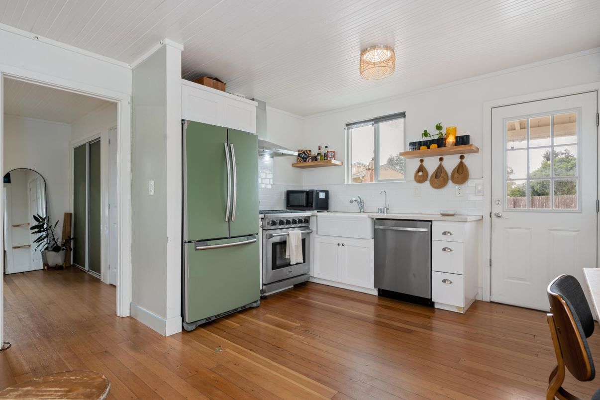 Interior, Kitchen, Stainless Steel Appliances, Wood Texture Flooring