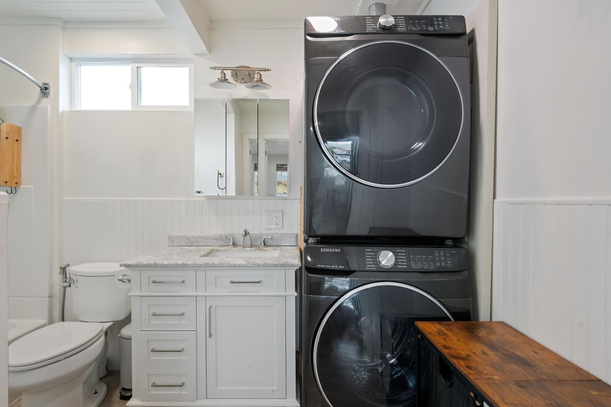 Bathroom, Interior, Utility Closets, Washer