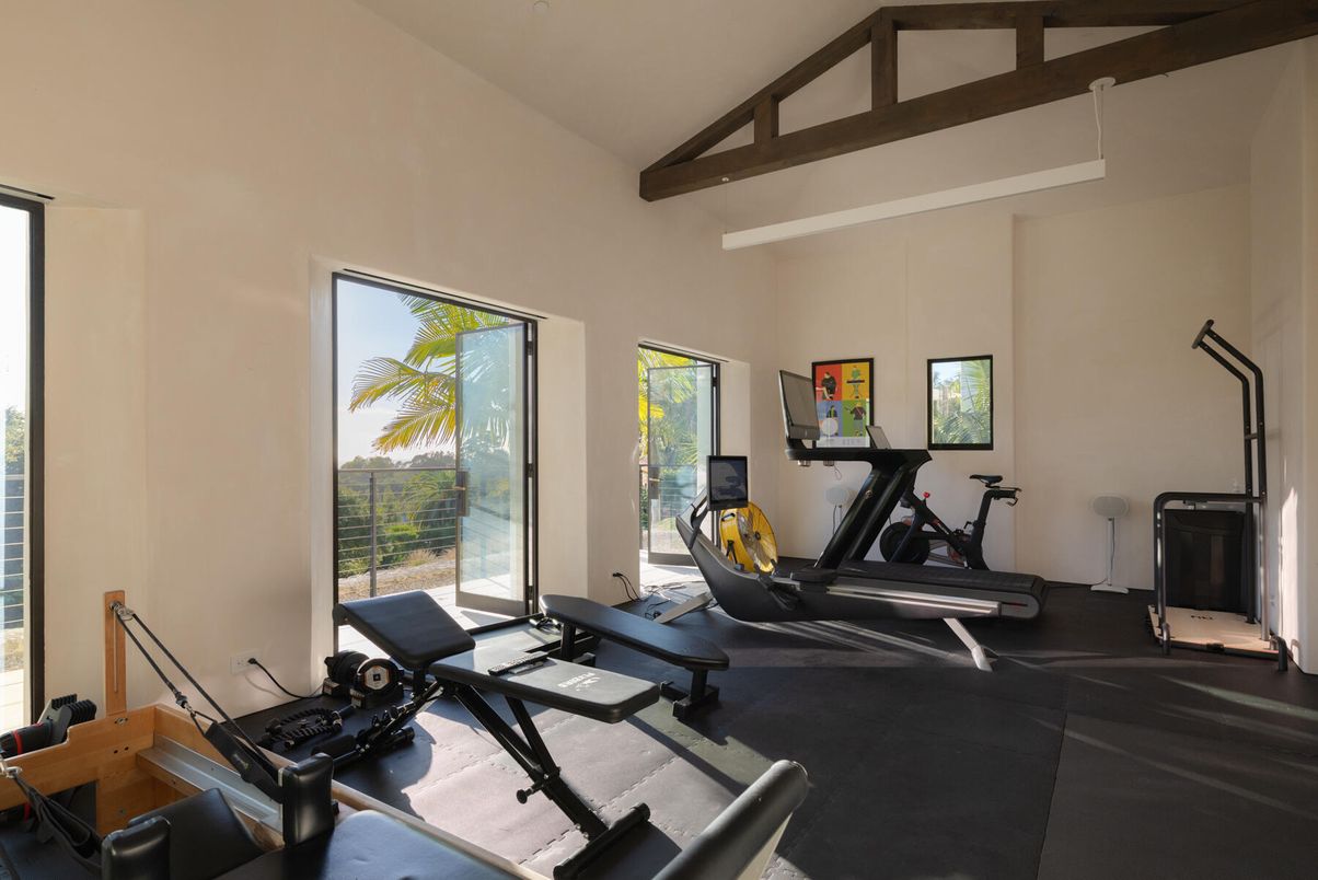 Fitness Equipment, Interior, Wooden Beams