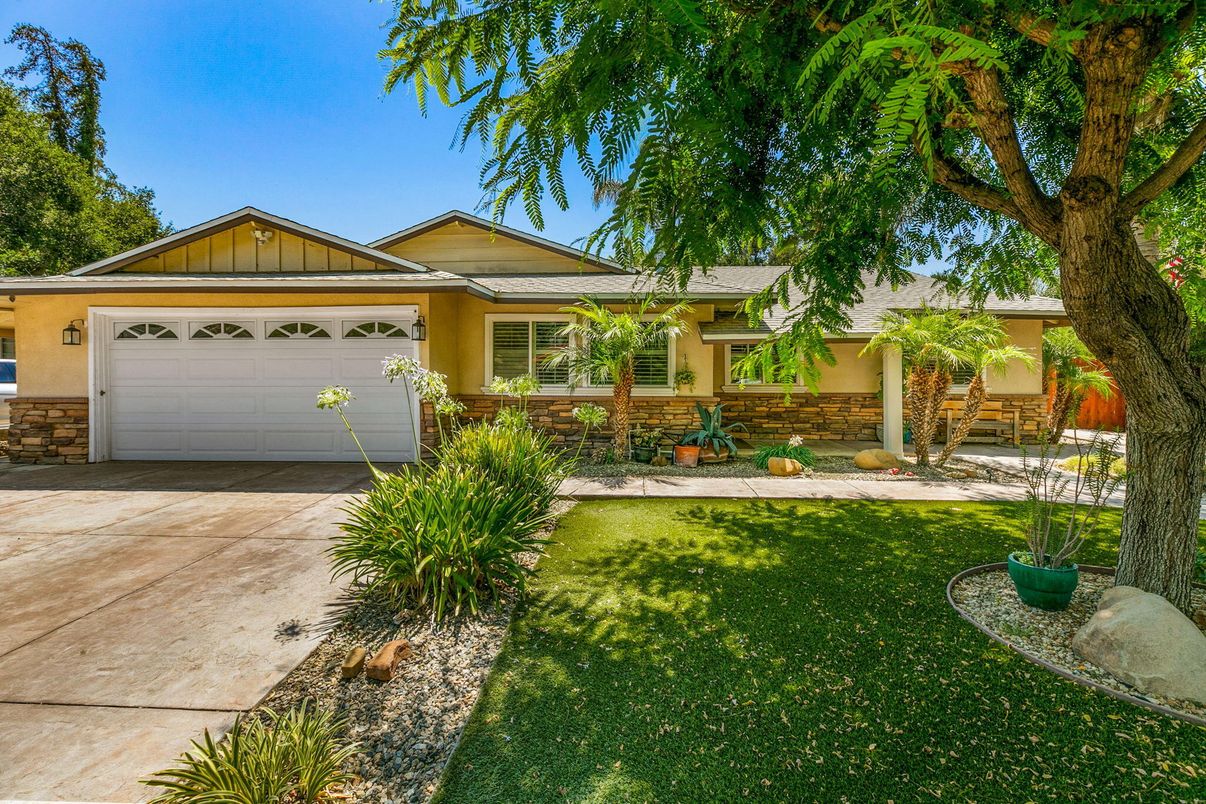 Attached, Backyard, Exterior, Facade, Ranch