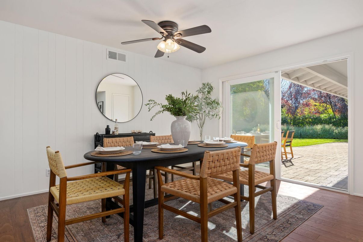 Dining room, Interior, Wood Texture Flooring
