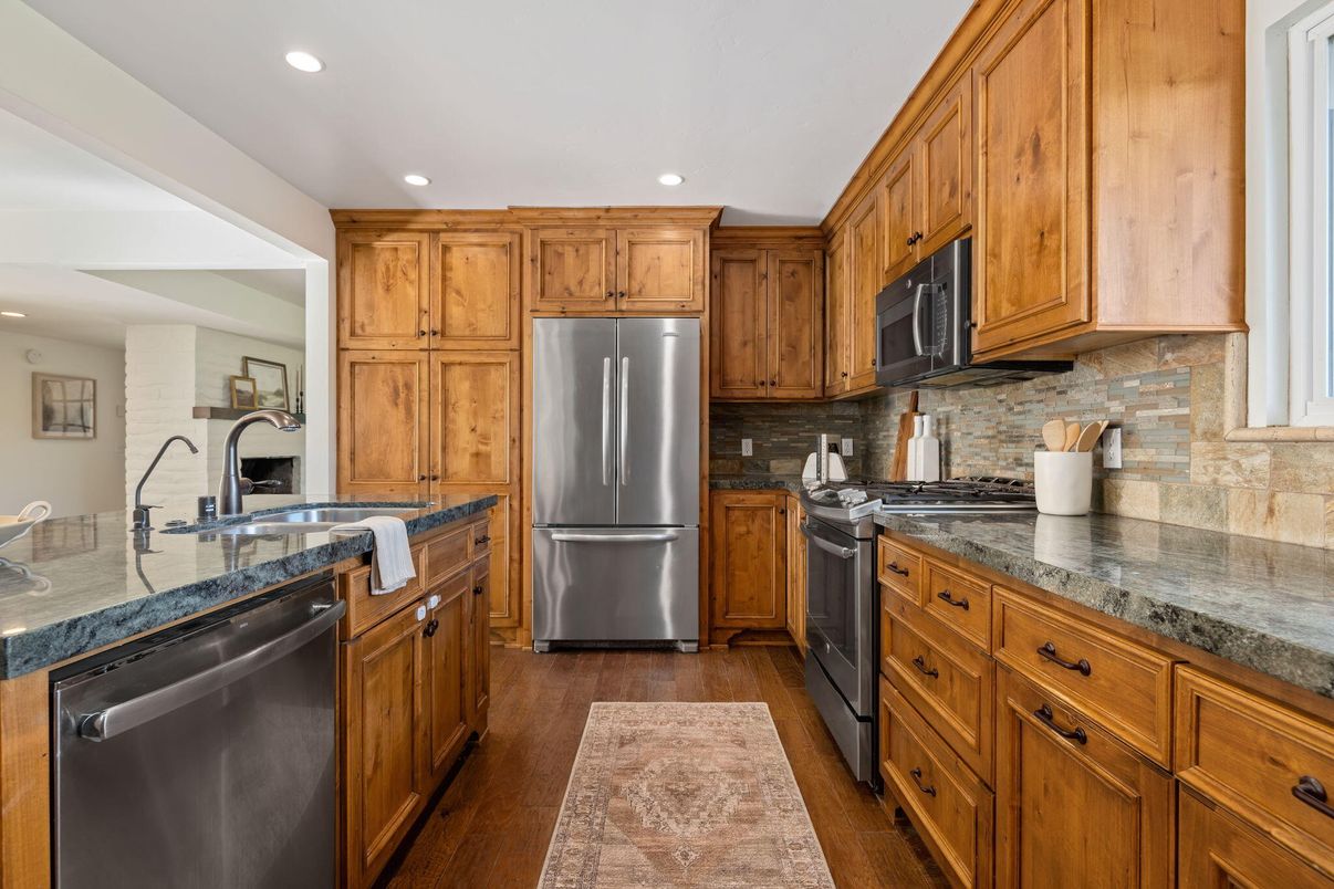 Interior, Kitchen, Recessed Lighting, Wood Texture Flooring