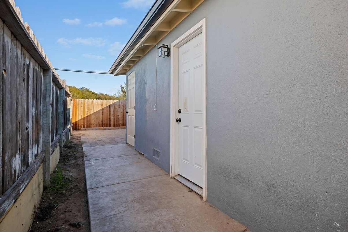 DE Listing image placeholder