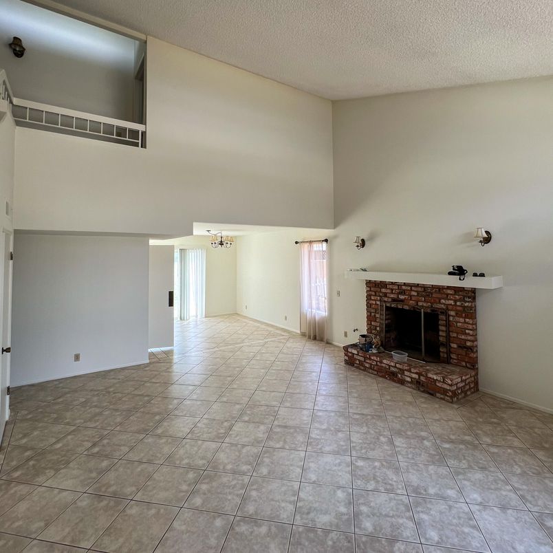Empty room, Fireplace, Interior