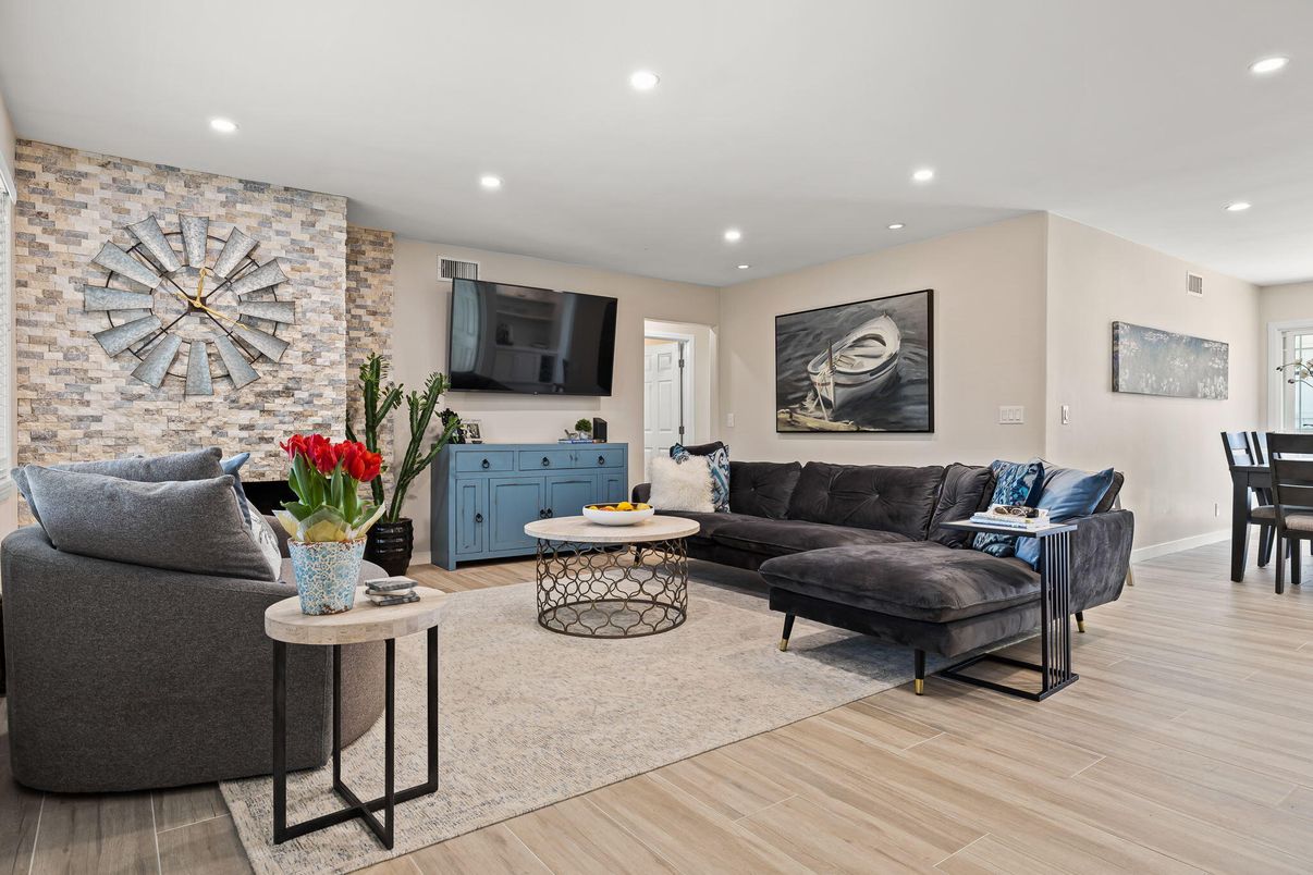 Dining room, Interior, Living room, Recessed Lighting, Stone Walls, Wood Texture Flooring