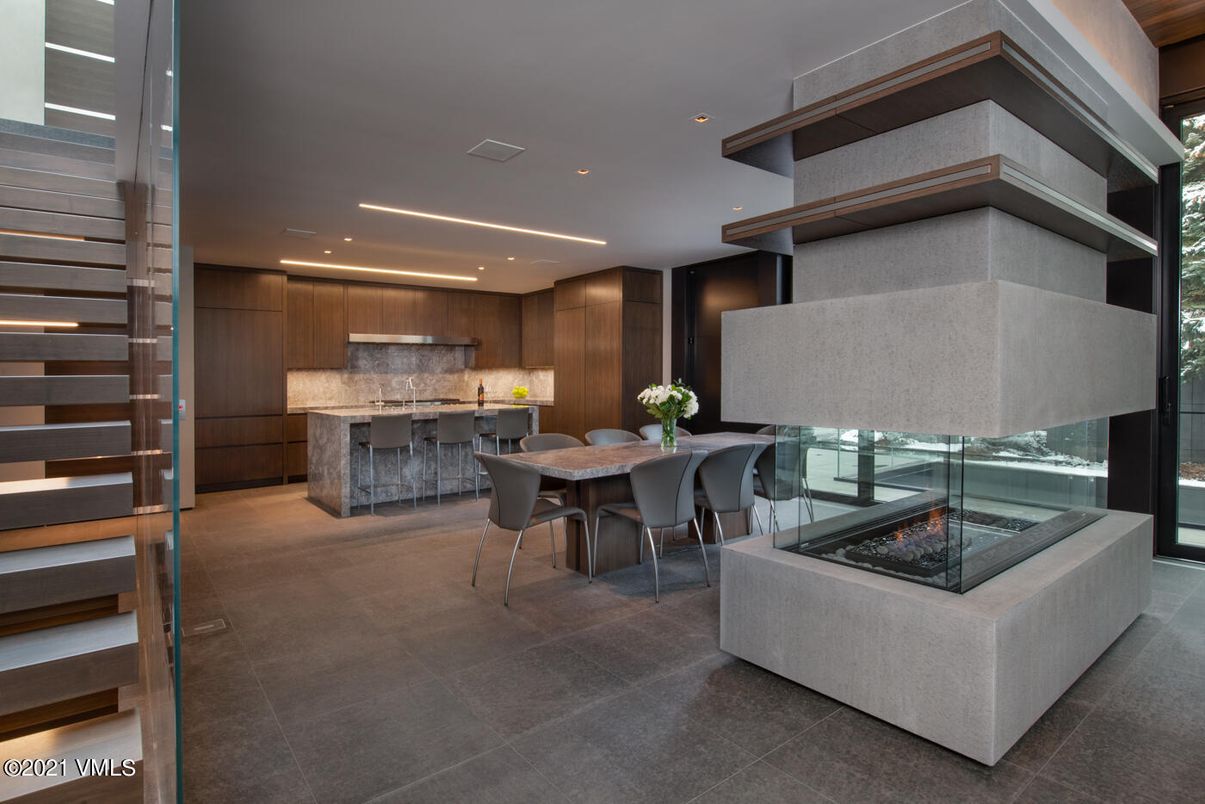 Dining room, Interior, Kitchen, Recessed Lighting