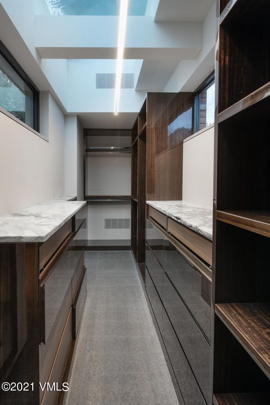 Interior, Walk-in Closets