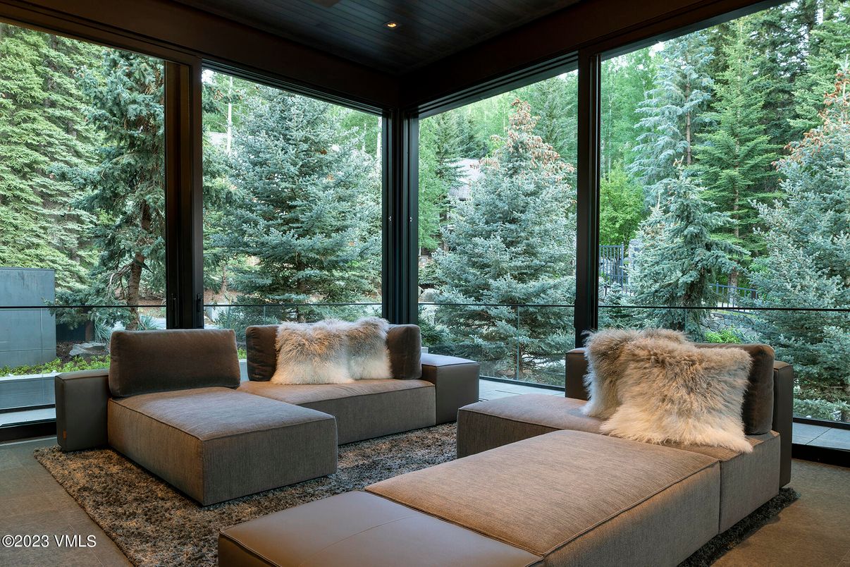 Interior, Living room, Recessed Lighting, Sun Room