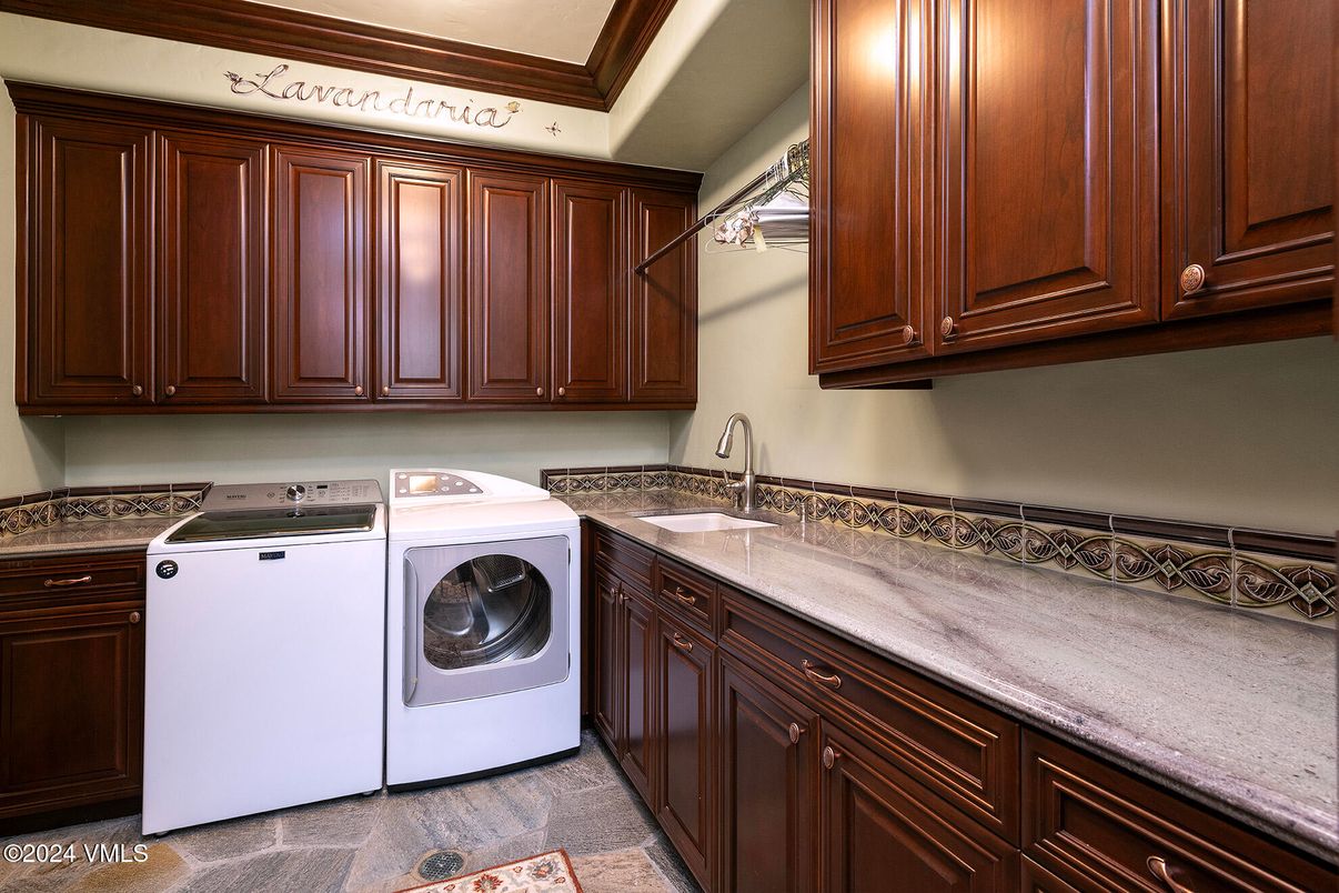Interior, Washer