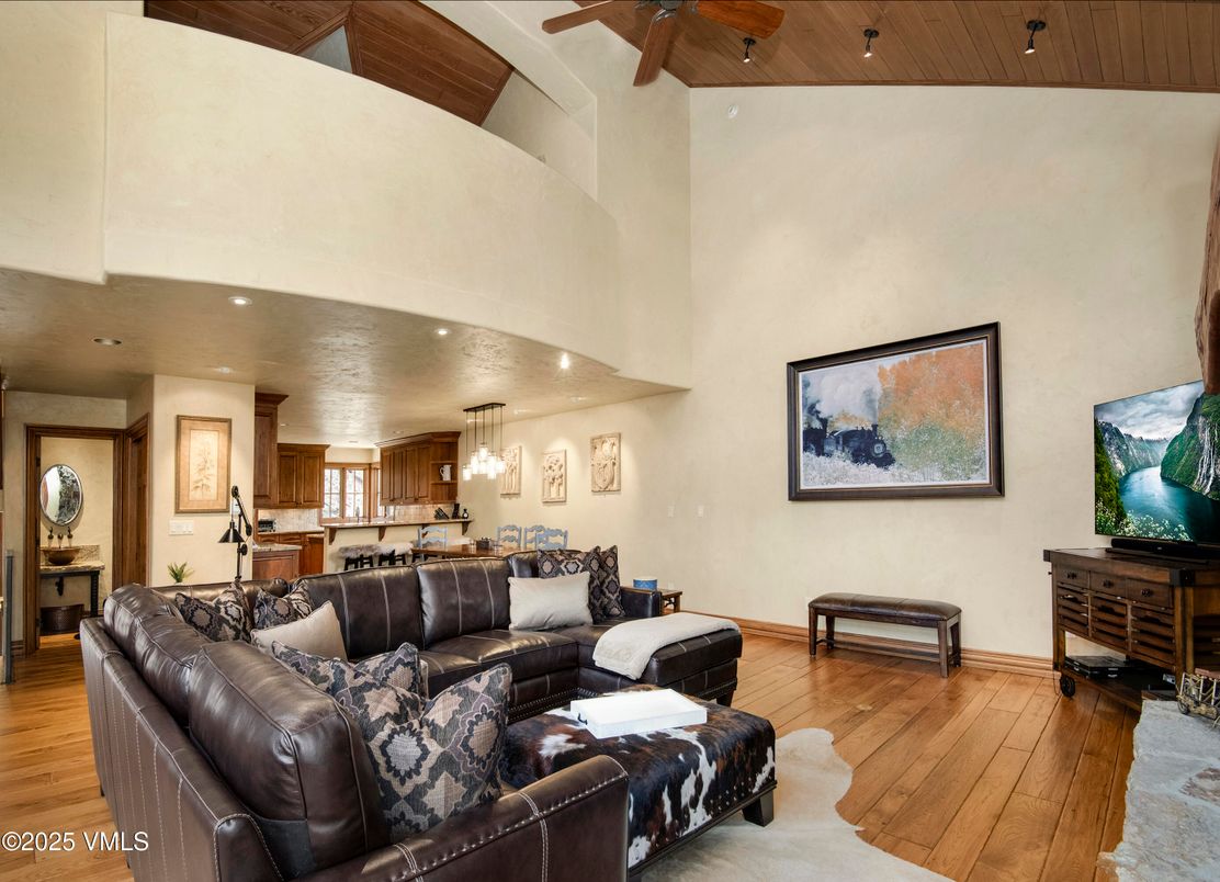 Dining room, Interior, Kitchen, Living room, Pendant Lights, Recessed Lighting, Wooden Ceilings, Wood Texture Flooring