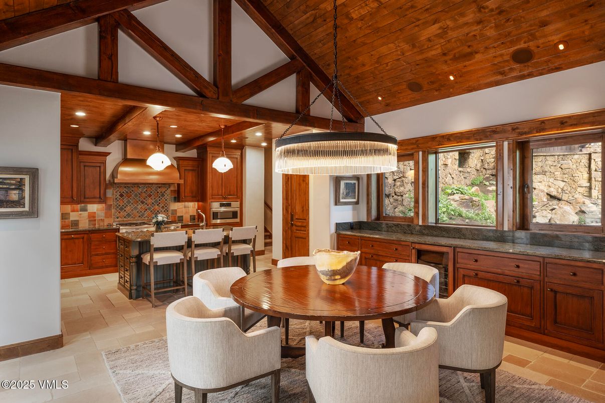 Dining room, Interior, Kitchen, Pendant Lights, Recessed Lighting, Wooden Beams, Wooden Ceilings