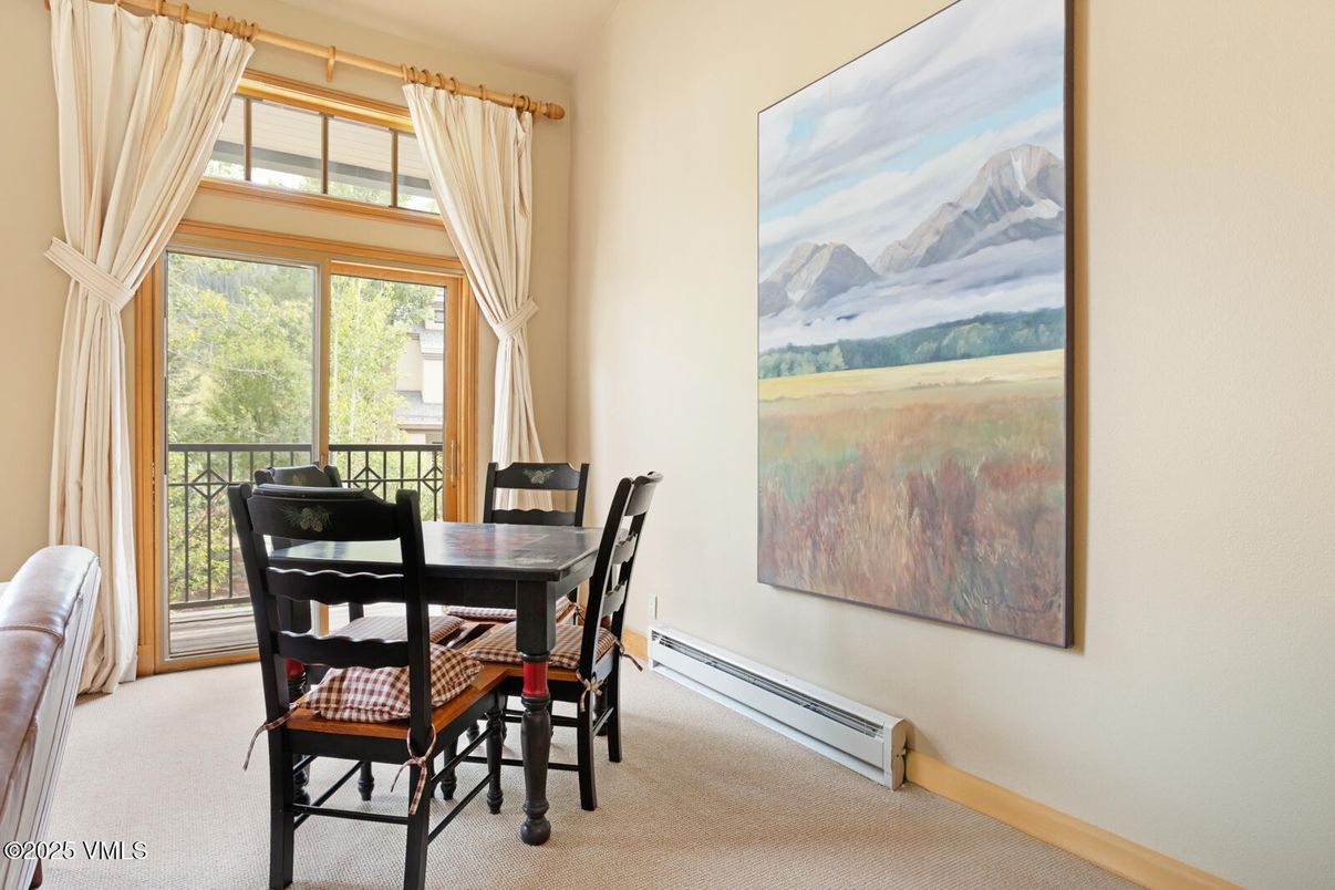 Dining room, Interior
