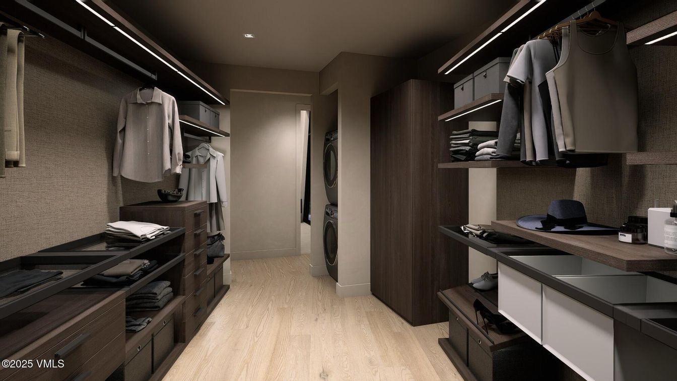 Interior, Recessed Lighting, Walk-in Closets, Wood Texture Flooring
