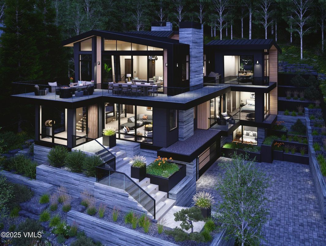 Exterior, Facade, Modern