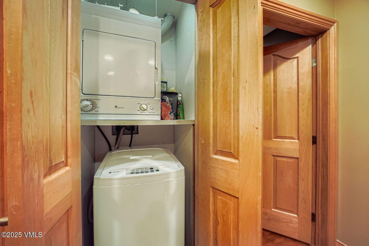 Interior, Utility Closets, Washer