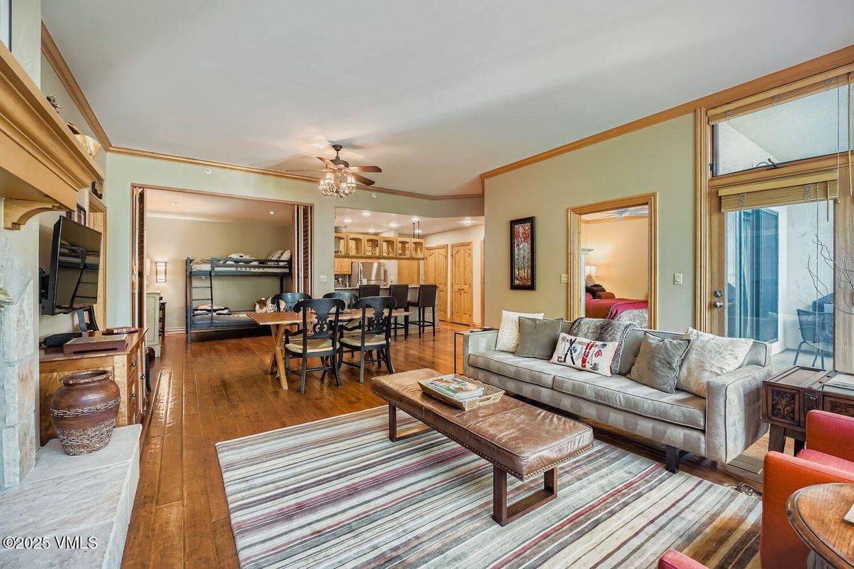 Dining room, Interior, Kitchen, Living room, Recessed Lighting, Wood Texture Flooring