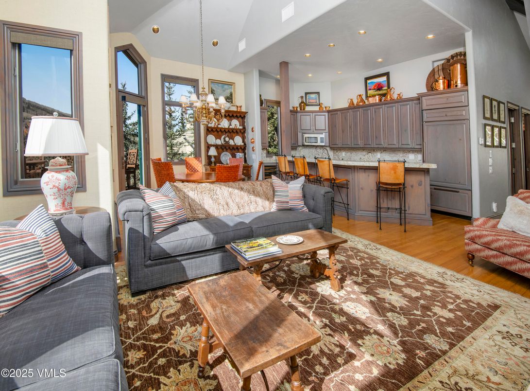 Dining room, Interior, Kitchen, Living room, Pendant Lights, Recessed Lighting, Wood Texture Flooring
