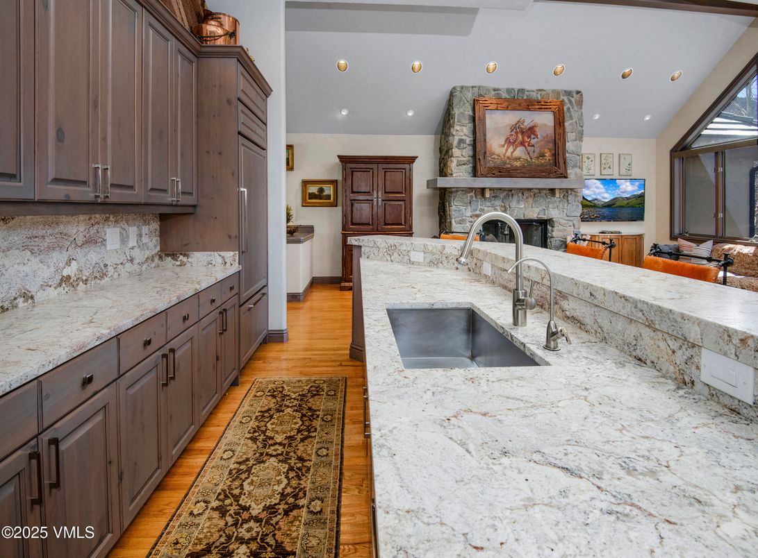 Fireplace, Interior, Kitchen, Recessed Lighting, Wood Texture Flooring