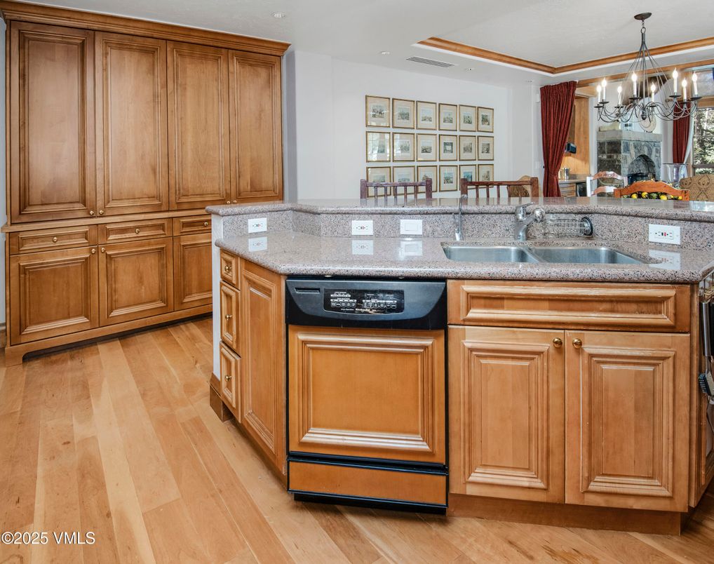 Chandelier, Interior, Wood Texture Flooring