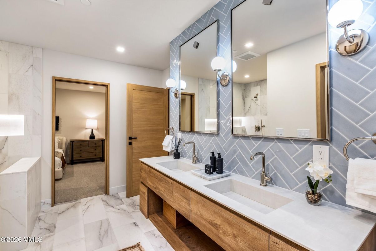 Bathroom, Dual Sink Vanities, Interior, Marble, Recessed Lighting