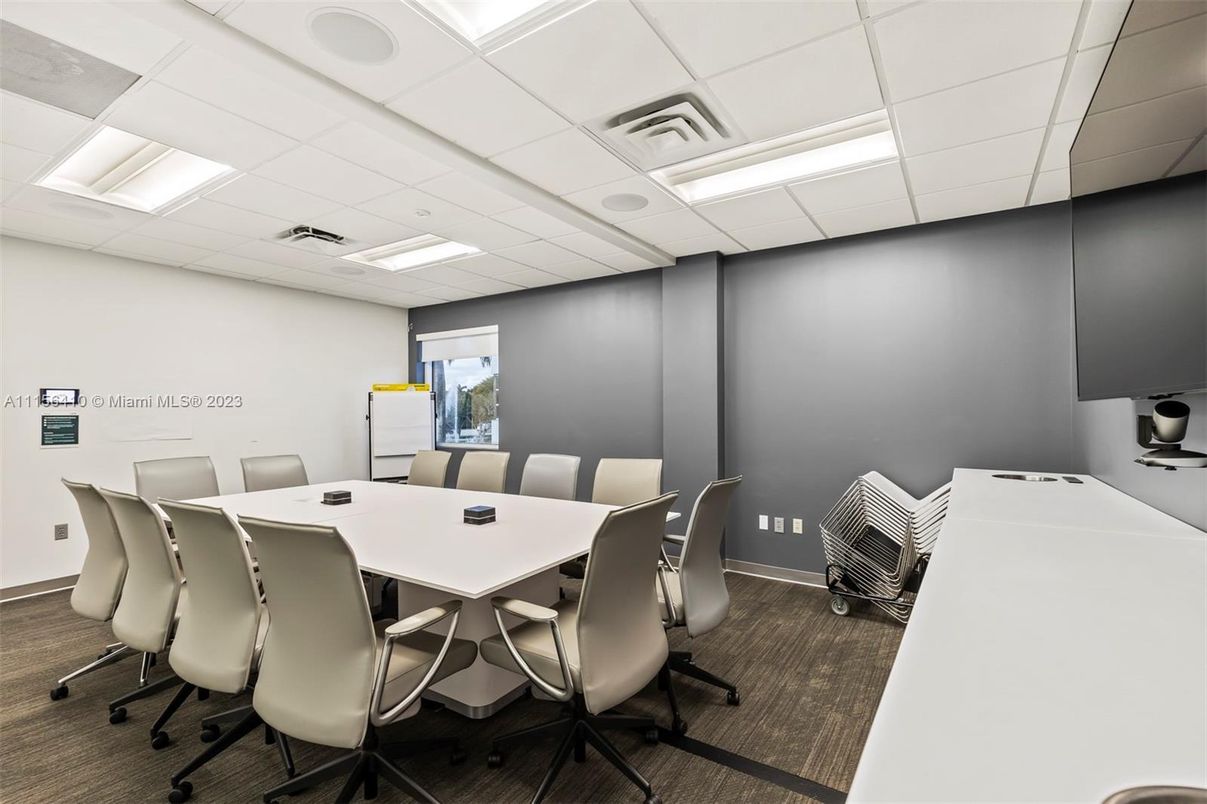 Dining room, Interior, Recessed Lighting