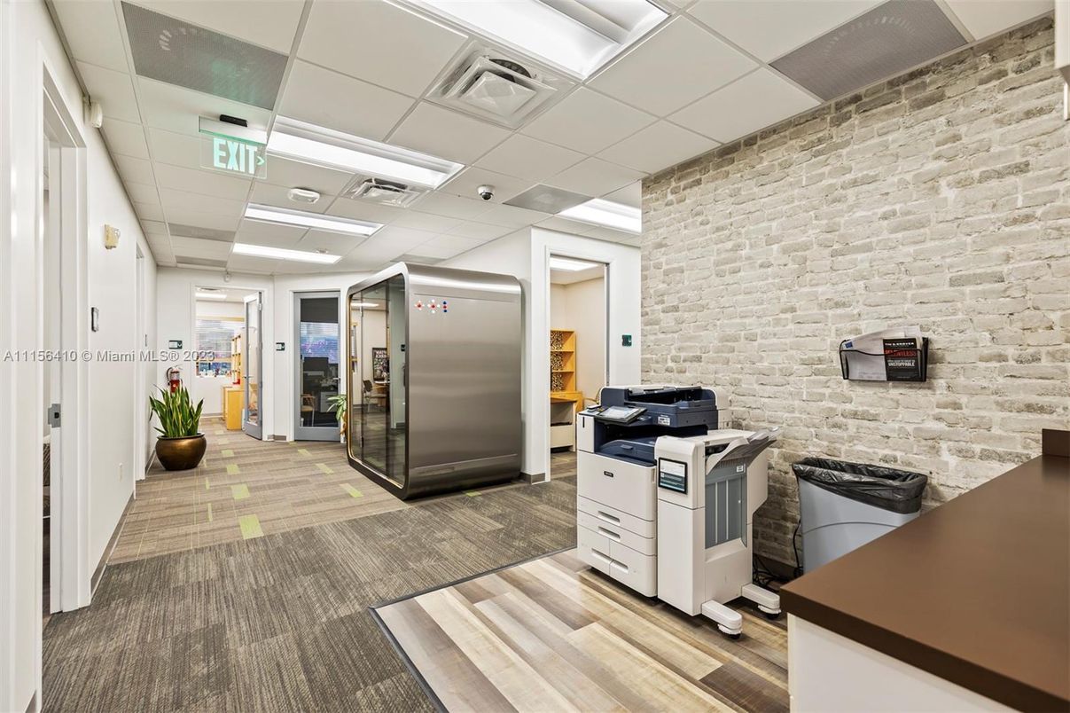 Elevator, Interior, Stone Walls