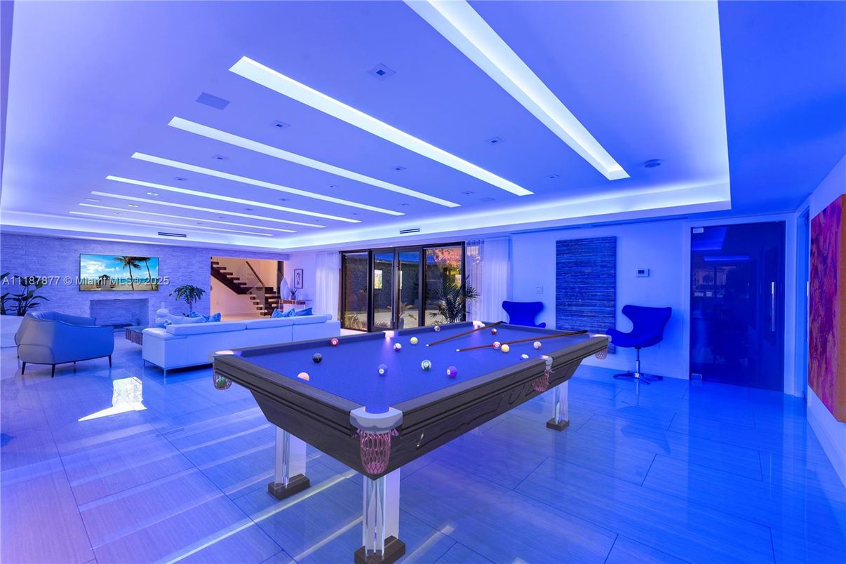 Billiard Table, Game Room, Interior, Living room, Recessed Lighting