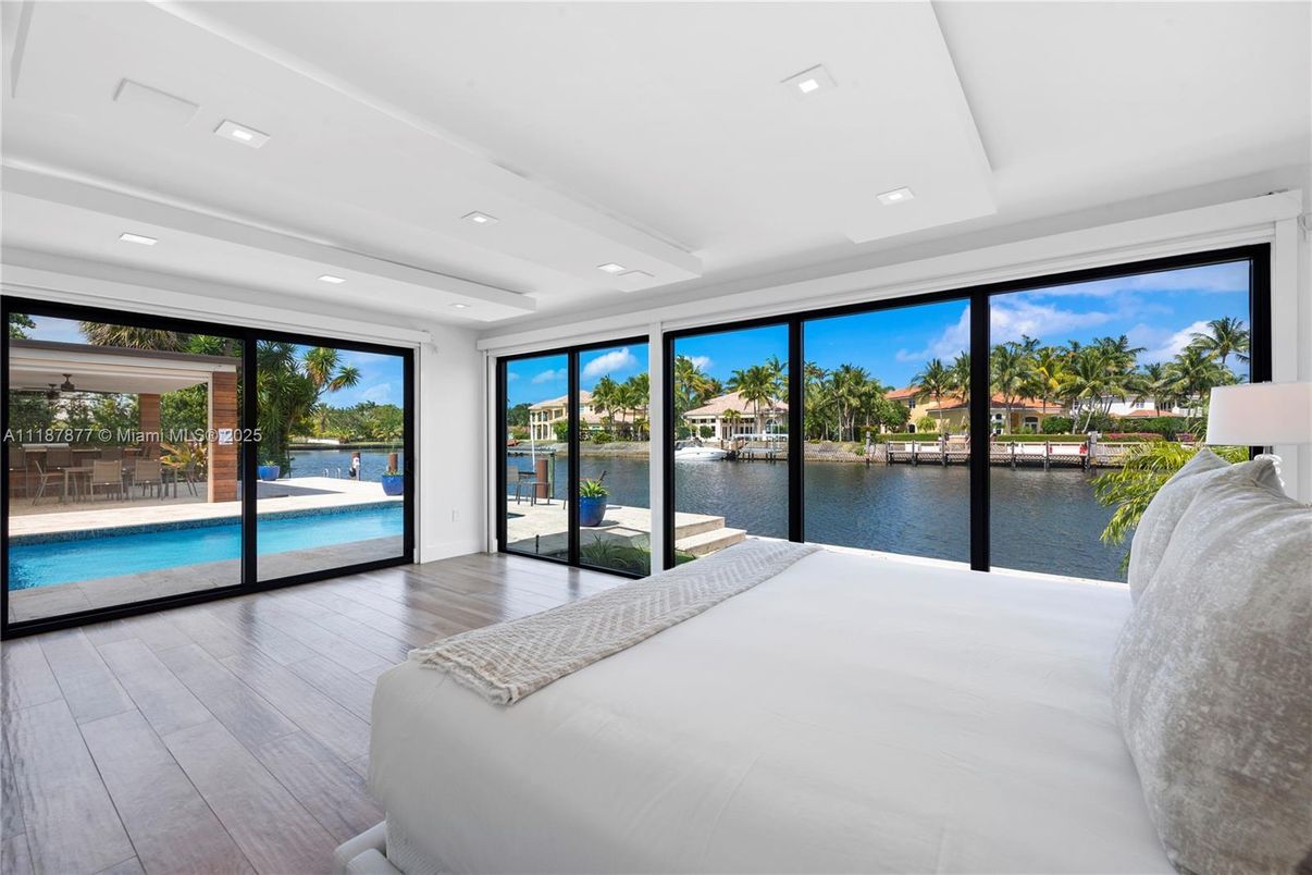 Bedroom, Interior, Recessed Lighting, Water, Wood Texture Flooring