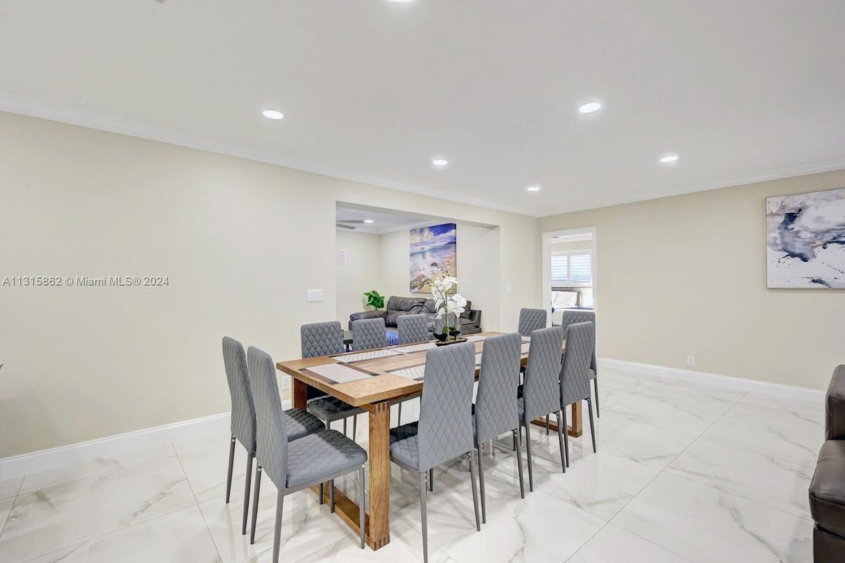 Dining room, Interior, Marble, Recessed Lighting