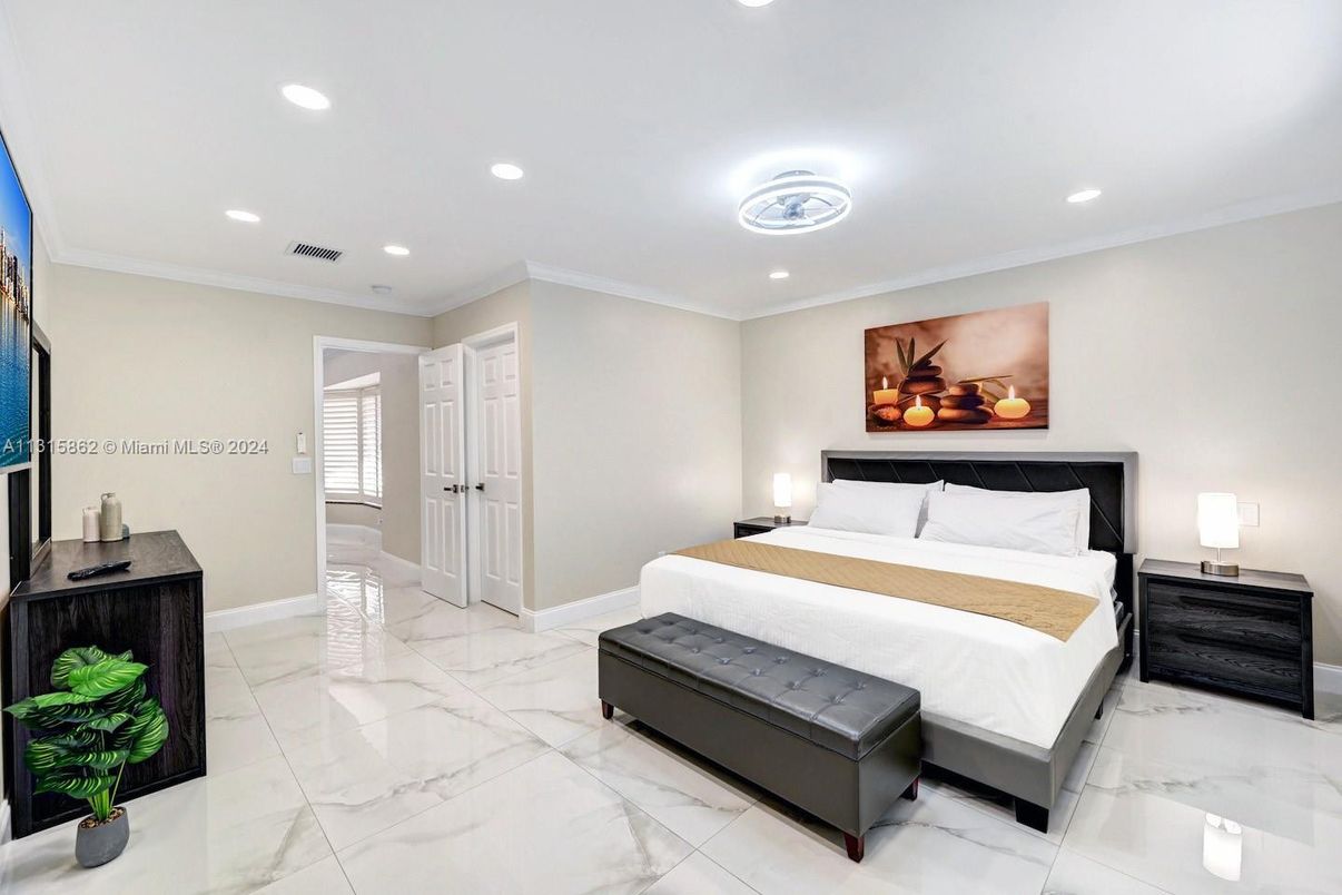 Bedroom, Interior, Marble, Recessed Lighting