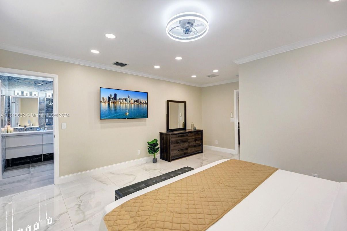 Bedroom, Interior, Marble, Recessed Lighting