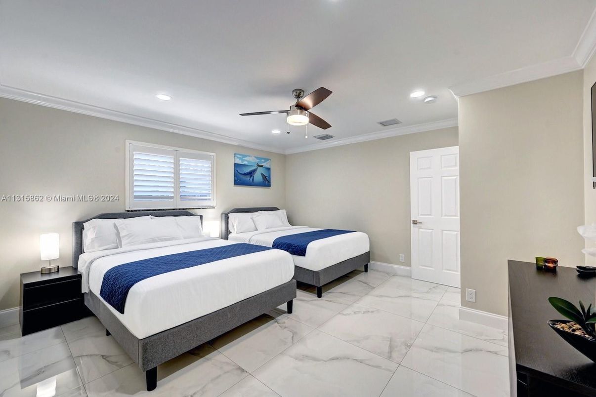 Bedroom, Interior, Marble, Recessed Lighting