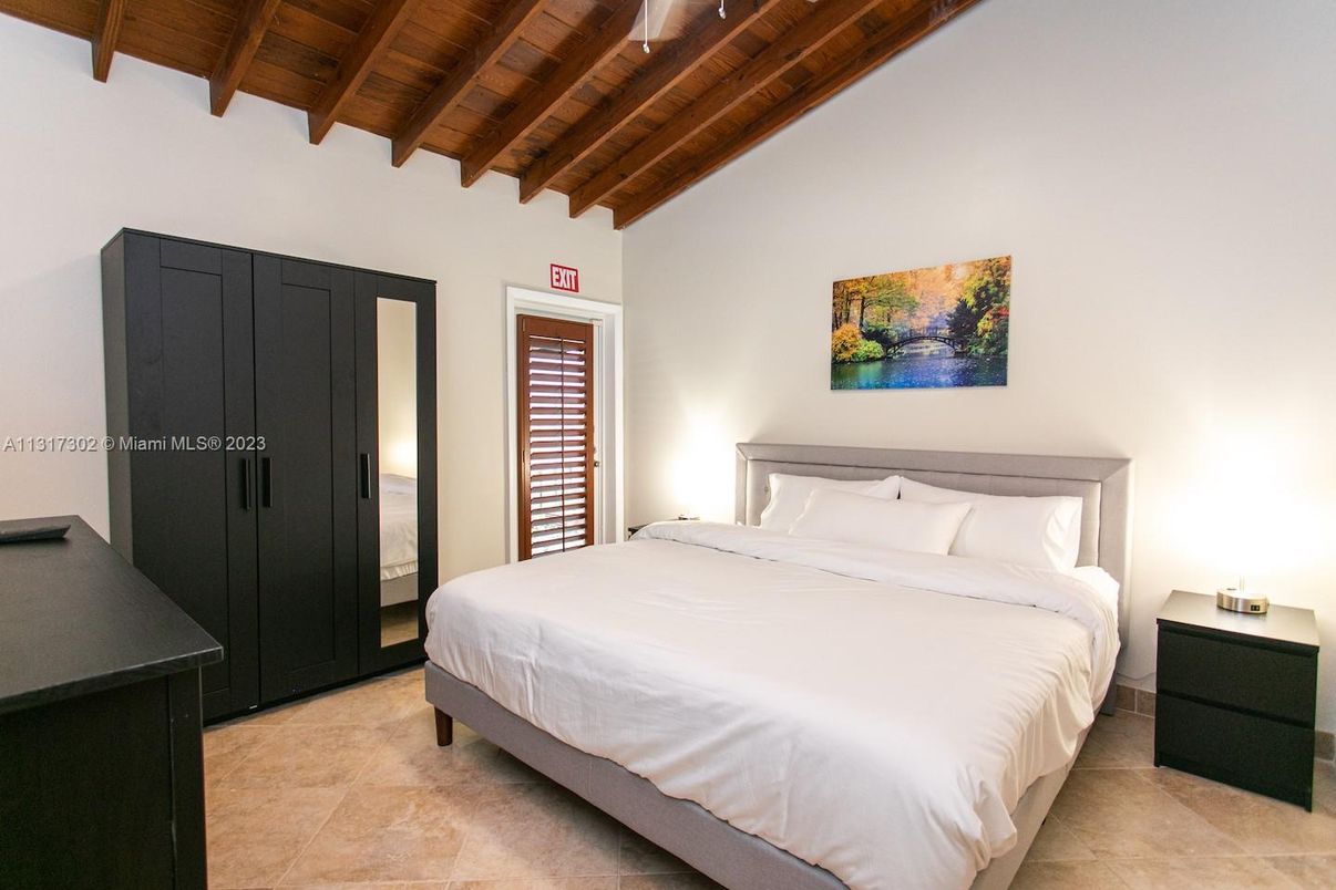 Bedroom, Interior, Wooden Beams, Wooden Ceilings