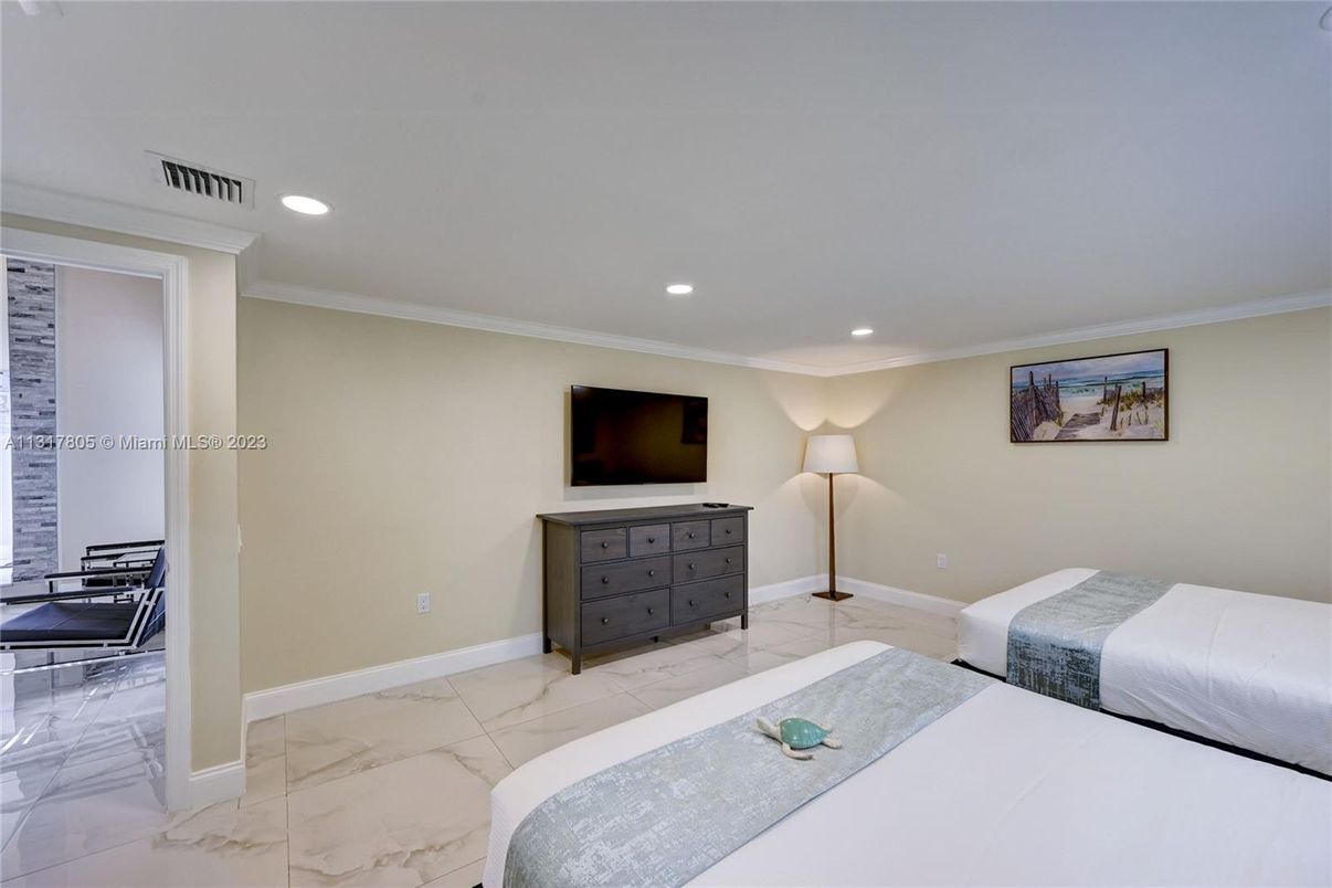 Bedroom, Interior, Marble, Recessed Lighting