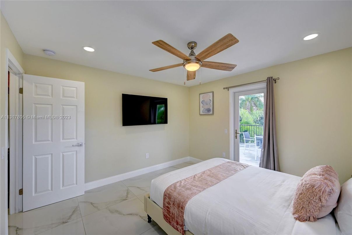 Bedroom, Interior, Marble, Recessed Lighting
