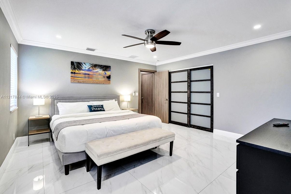 Bedroom, Interior, Marble, Recessed Lighting