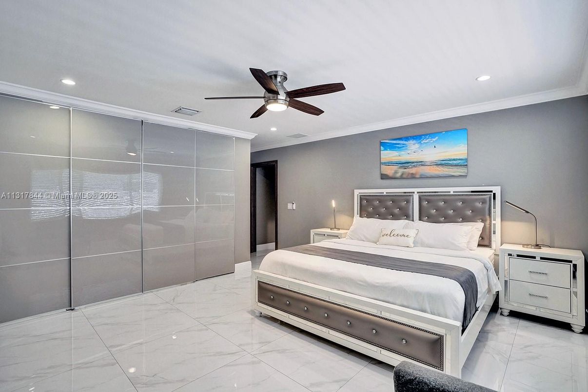 Bedroom, Interior, Marble, Recessed Lighting