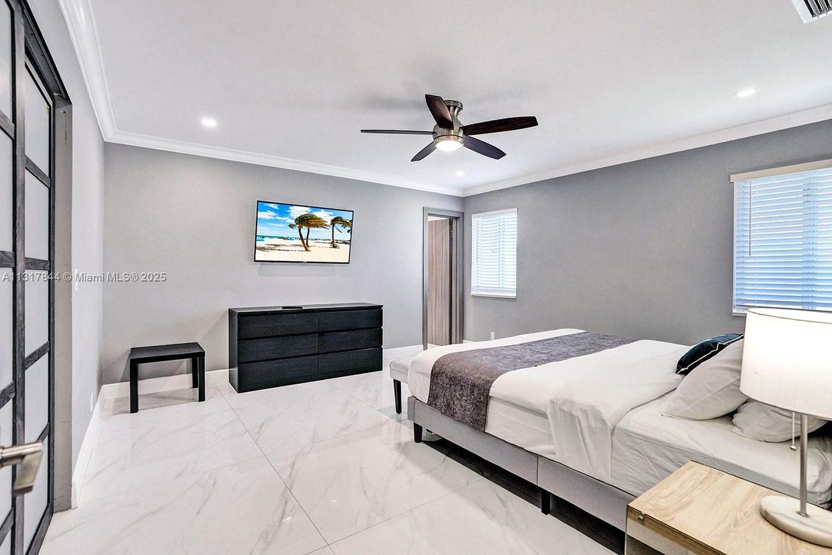 Bedroom, Interior, Marble, Recessed Lighting