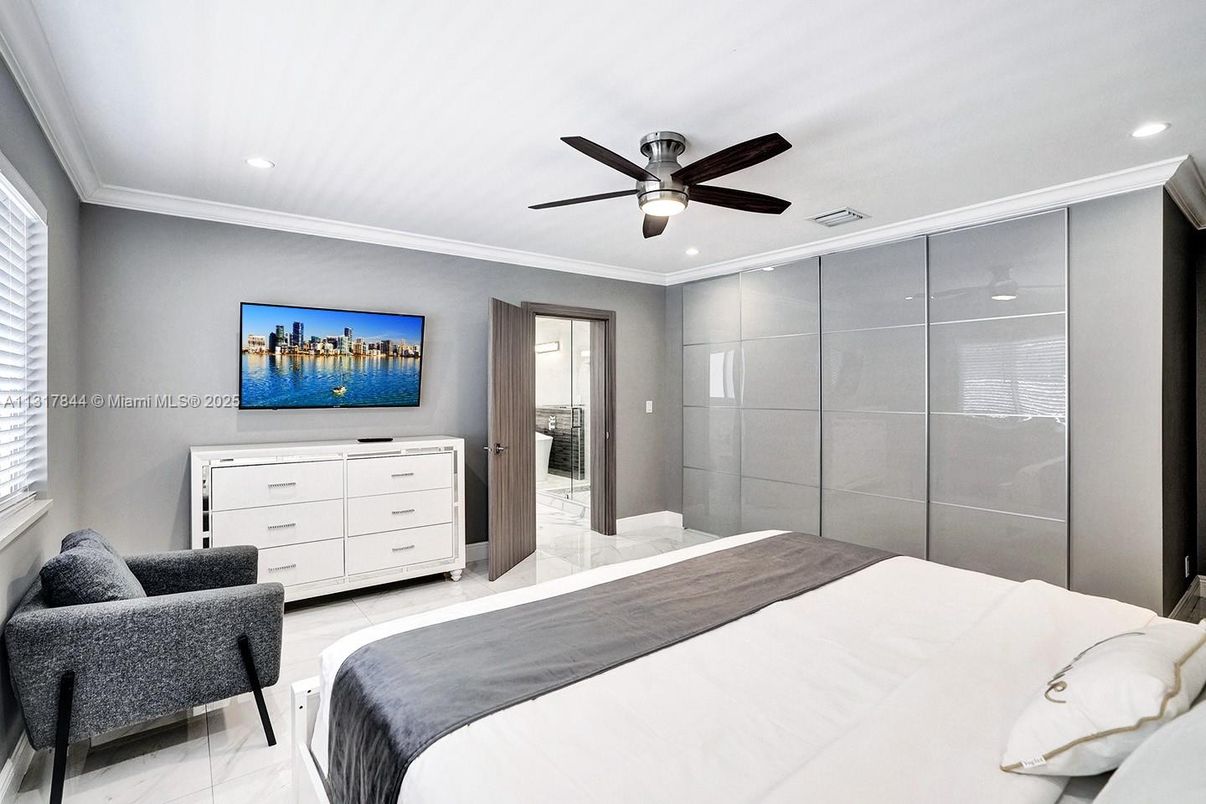 Bedroom, Interior, Marble, Recessed Lighting