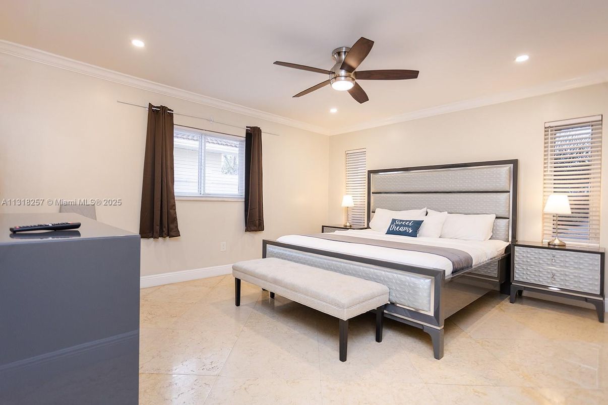 Bedroom, Interior, Recessed Lighting